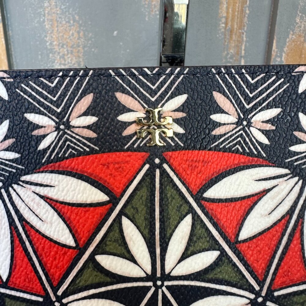 Tory Burch Kerrington Wallet Clutch Crossbody Tory Navy/Pottery NWOT - Picture 3 of 14